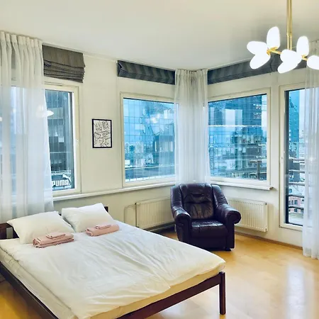 Center Apartment *